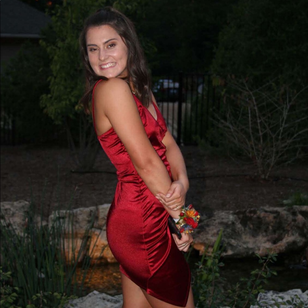 Meet your Posher, Elie